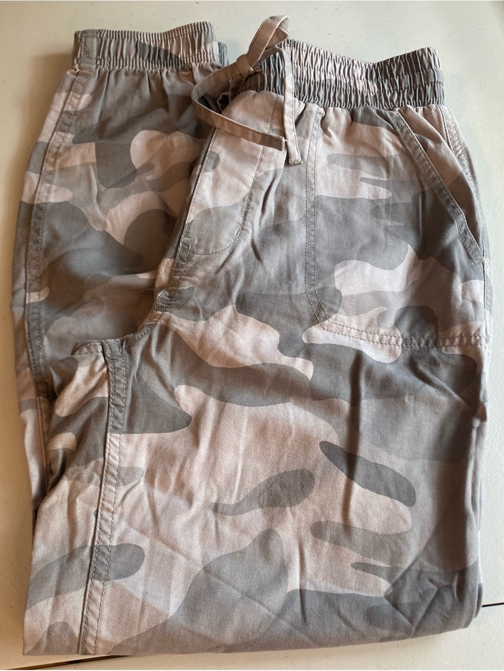 Hollister ultra high-rise camo streetwear joggers XS